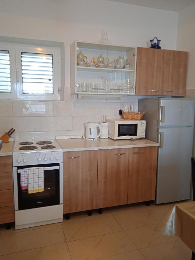 Apartment Davor Gradac  Esterno foto