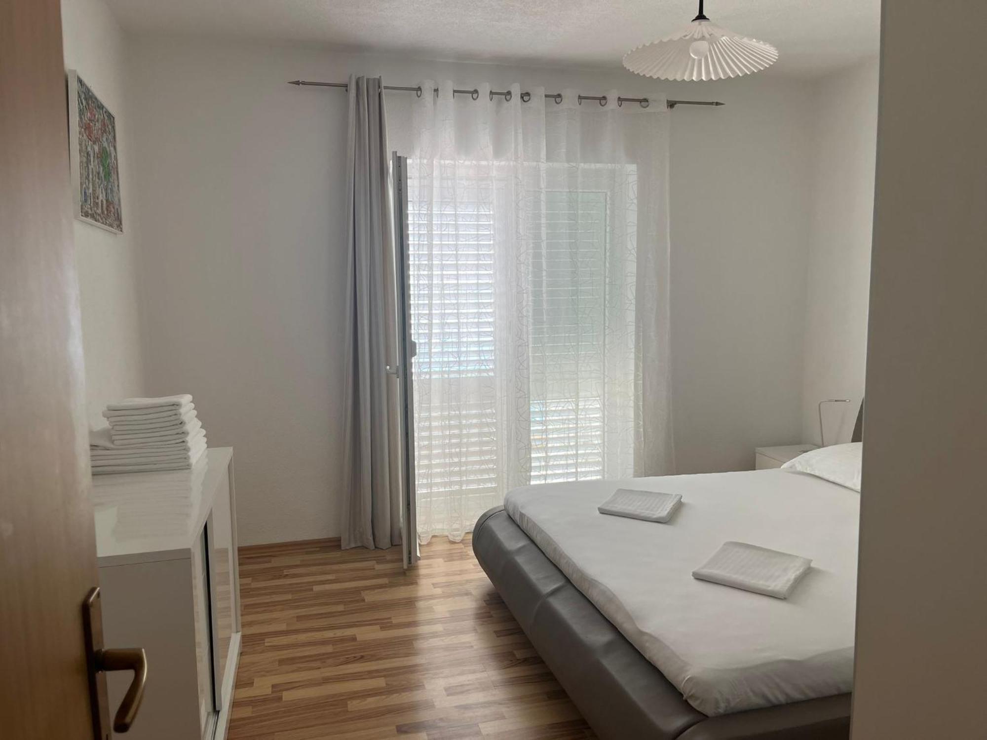 Apartment Davor Gradac  Esterno foto