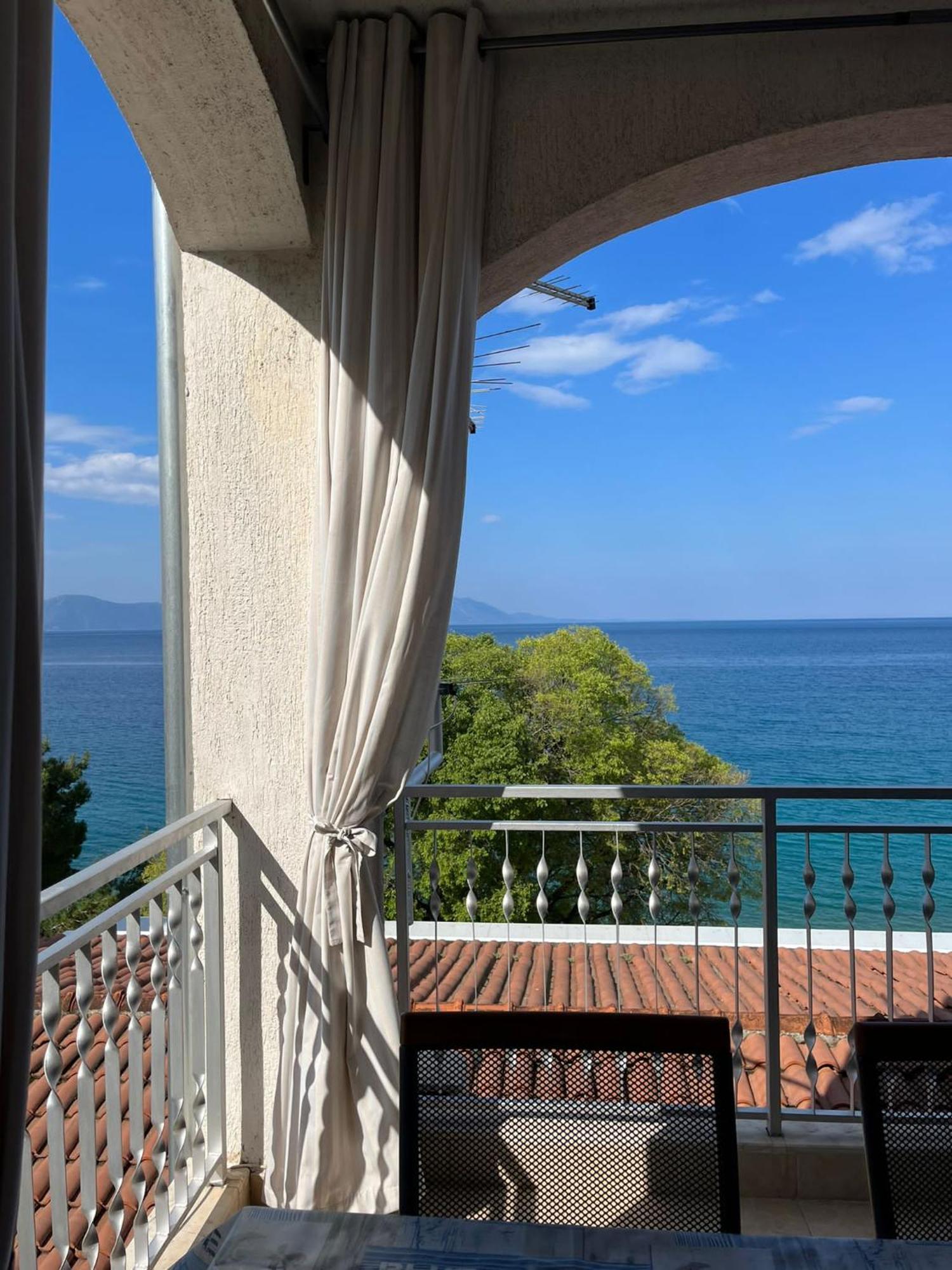 Apartment Davor Gradac  Esterno foto
